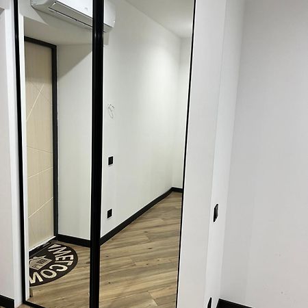 Люкс Апартаменти Район Автовокзалу В Жкарена Та Жк Great House Поблизу Обласноі Лікарні 罗夫诺 外观 照片